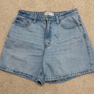 Abercrombie & Fitch Curve Love Denim Shorts